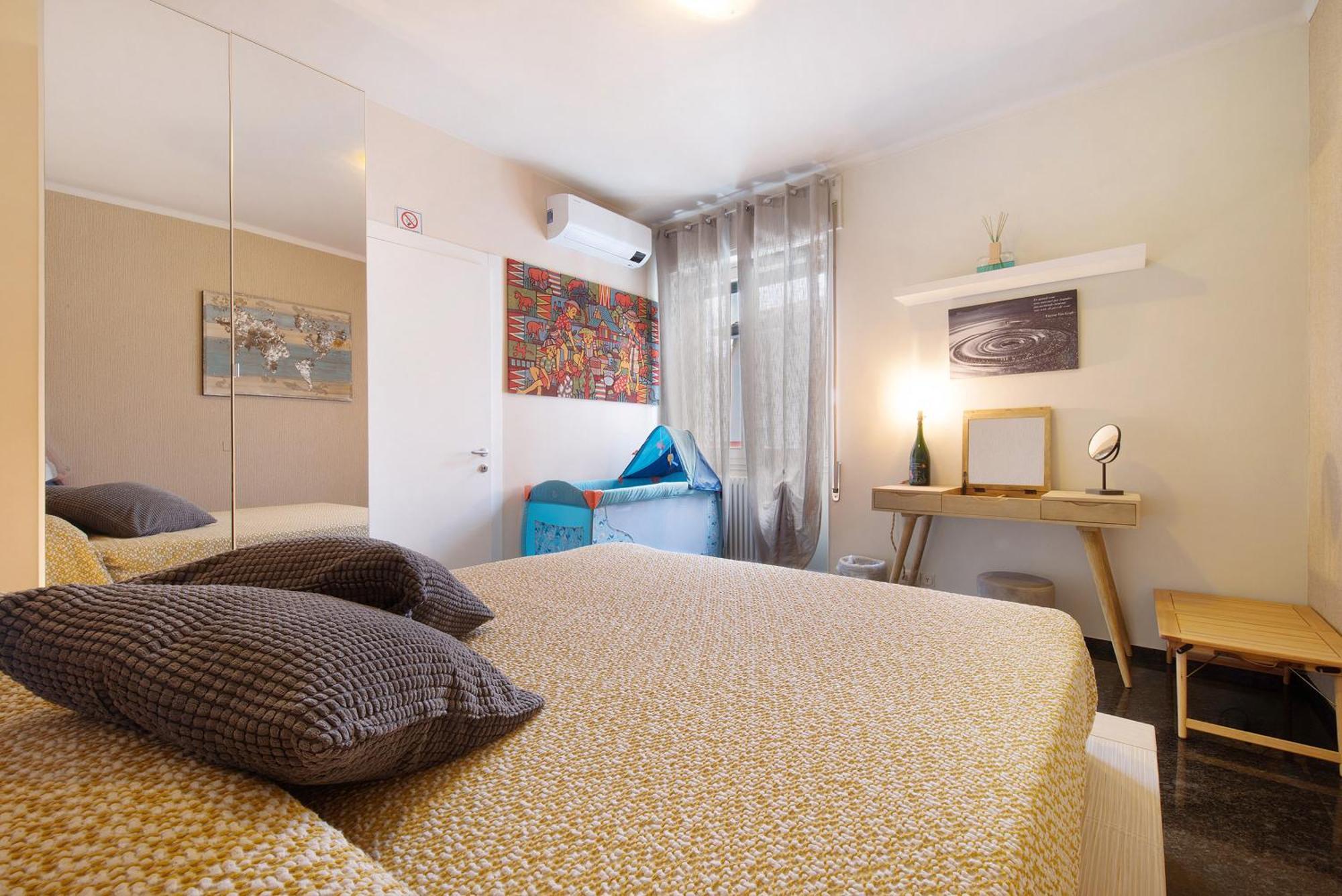 Aloha Lake Apartments Манделло-дель-Ларио Экстерьер фото